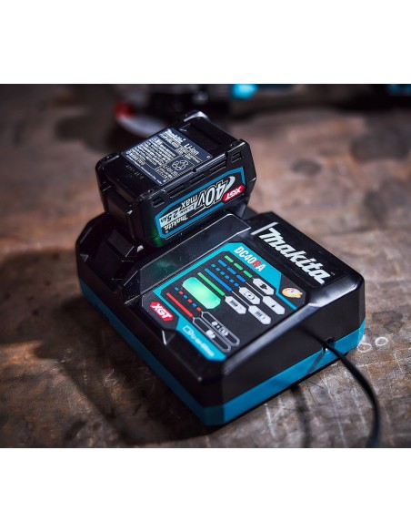 Makita 191E07-8 Caricabatterie XGT DC40RA 40Vmax (Li-ion)