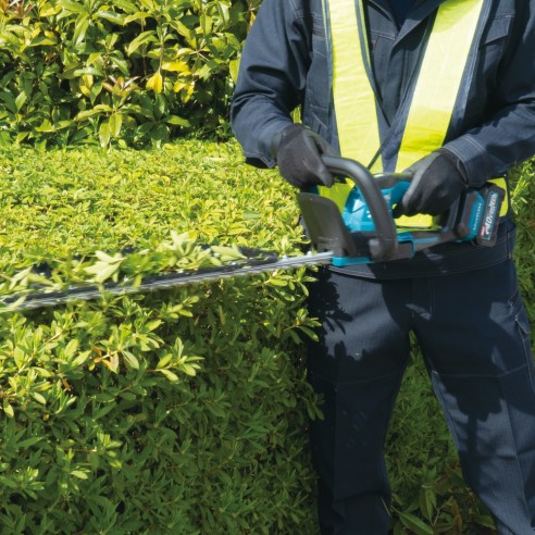 Makita UH021GZ Tagliasiepi Brushless da 60 cm XGT 40V - Senza batteria