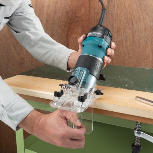 Makita 3712 Rifilatore 530W - pinza 6mm, con base inclinabile