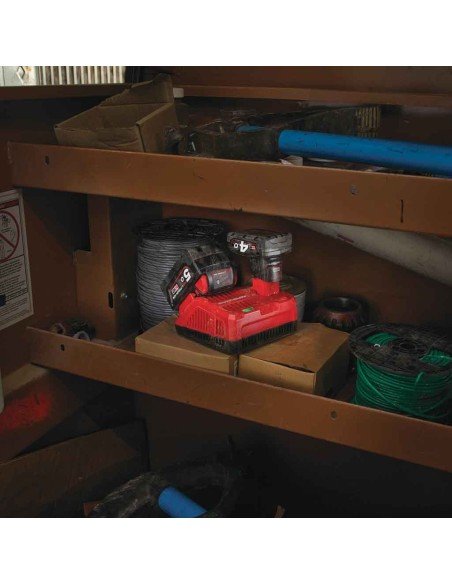 Milwaukee M12-18FC Caricabatterie rapido 4932451079