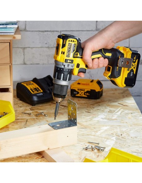 Dewalt DCD796P2-QW Trapano avvitatore a percussione 18 V 5,0 Ah - Con 2 batterie