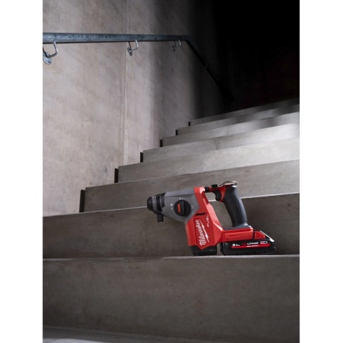 Milwaukee M18 FHAC16-302X Tassellatore compatto SDS-Plus 16 mm M18 FUEL™ con 2 batterie 4933498584