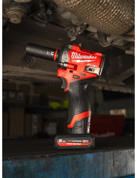 Milwaukee M12 FCIWF38G3-502X Avvitatore ad impulsi compatto M12 FUEL™ 3/8 F - Con 2 batterie 4933493452