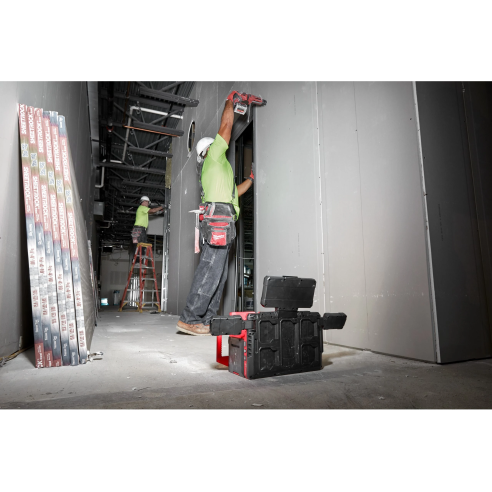 Milwaukee M18 POALC-0 Faro M18™ PACKOUT™ e caricabatterie Batteria/Corrente 4933478120