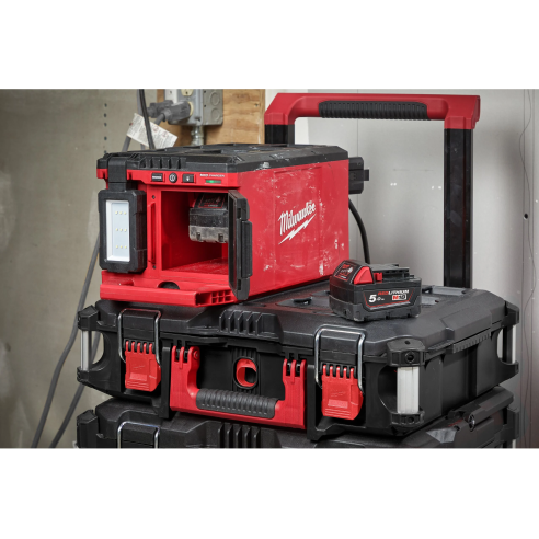 Milwaukee M18 POALC-0 Faro M18™ PACKOUT™ e caricabatterie Batteria/Corrente 4933478120