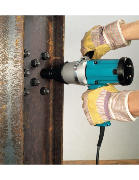 Makita 6906J Avvitatore ad impulsi 850 W - 588Nm