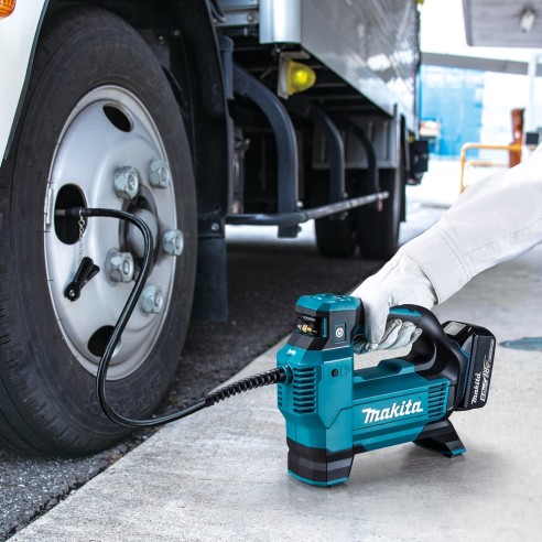 Makita DMP181Z  Compressore portatile LXT  18V - 11,1 bar - 22L/min - Senza batteria