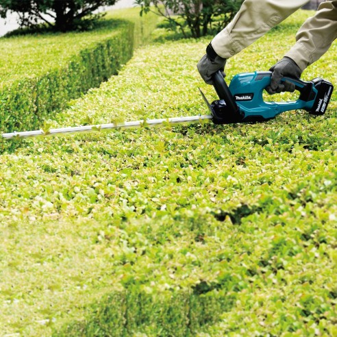 Makita DUH607Z Tagliasiepi, lama 600mm, corse min: 2.700c/min - Senza batteria